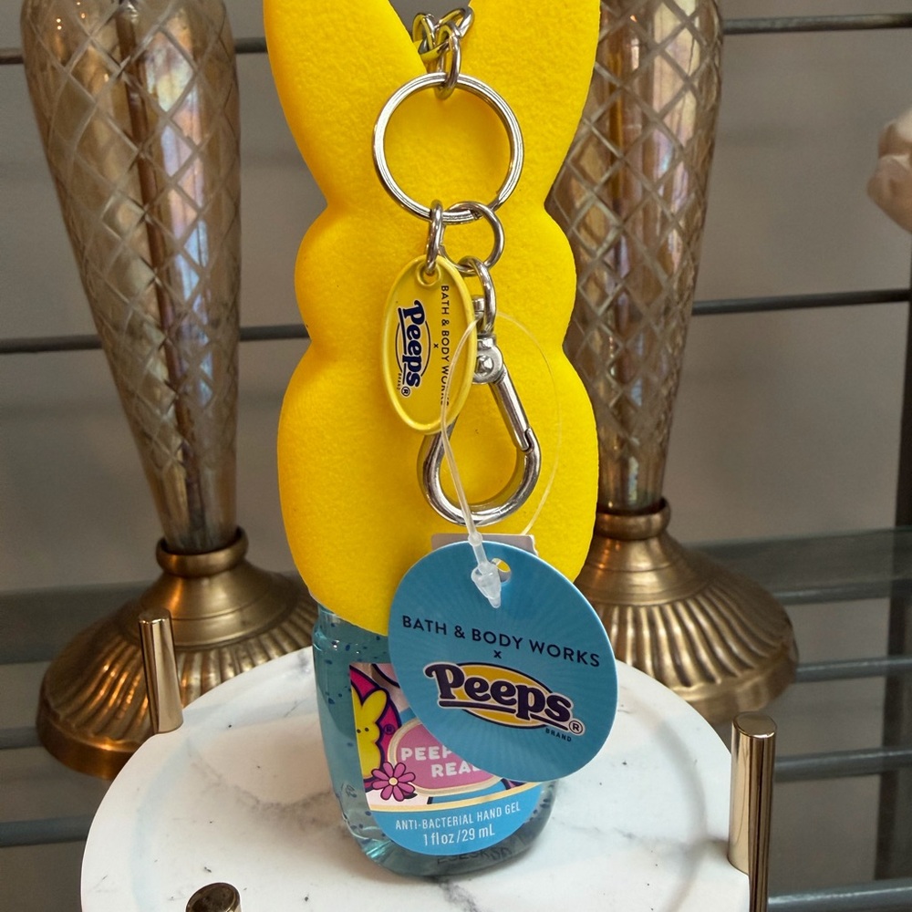 Bath & Body Works Peeps Shea Lounge Socks & Peeps PocketBac Holder & BAC NWT - Picture 4 of 4
